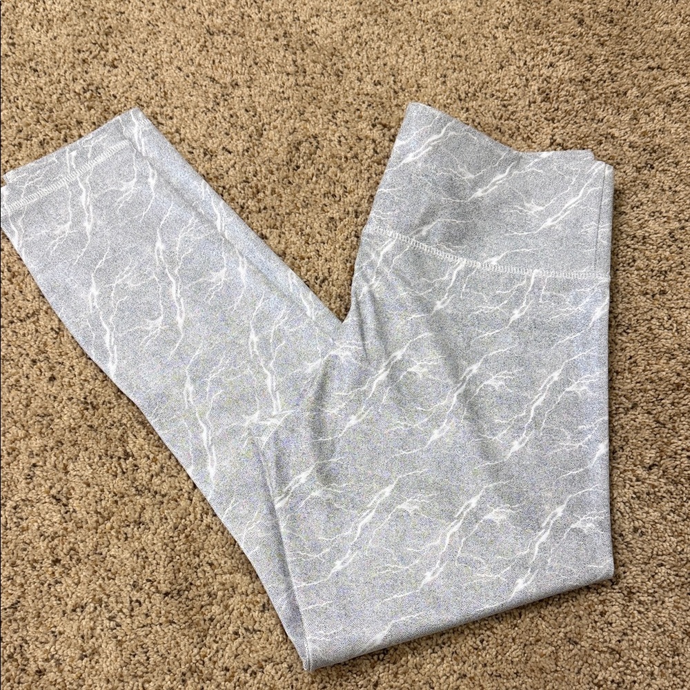 High-Waist Gray Marble Metallic Print Leggings NWOT size 6-8 Medium